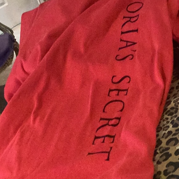 Victoria’s Secret Red Sleepshirt w/ Black Lettering - Picture 8 of 9